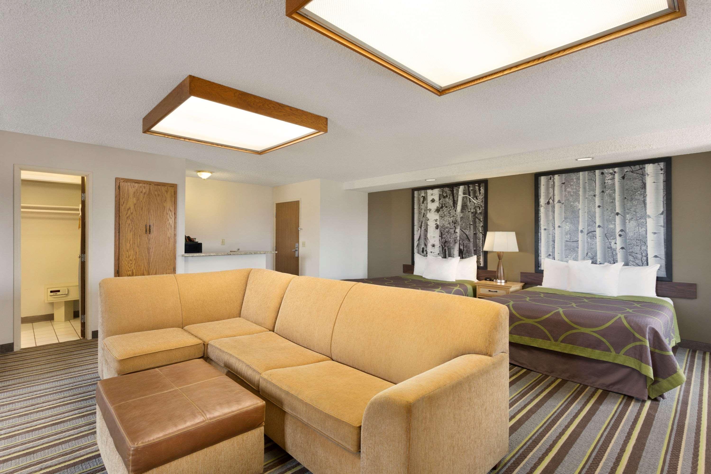 Super 8 By Wyndham Westminster Denver North Bagian luar foto