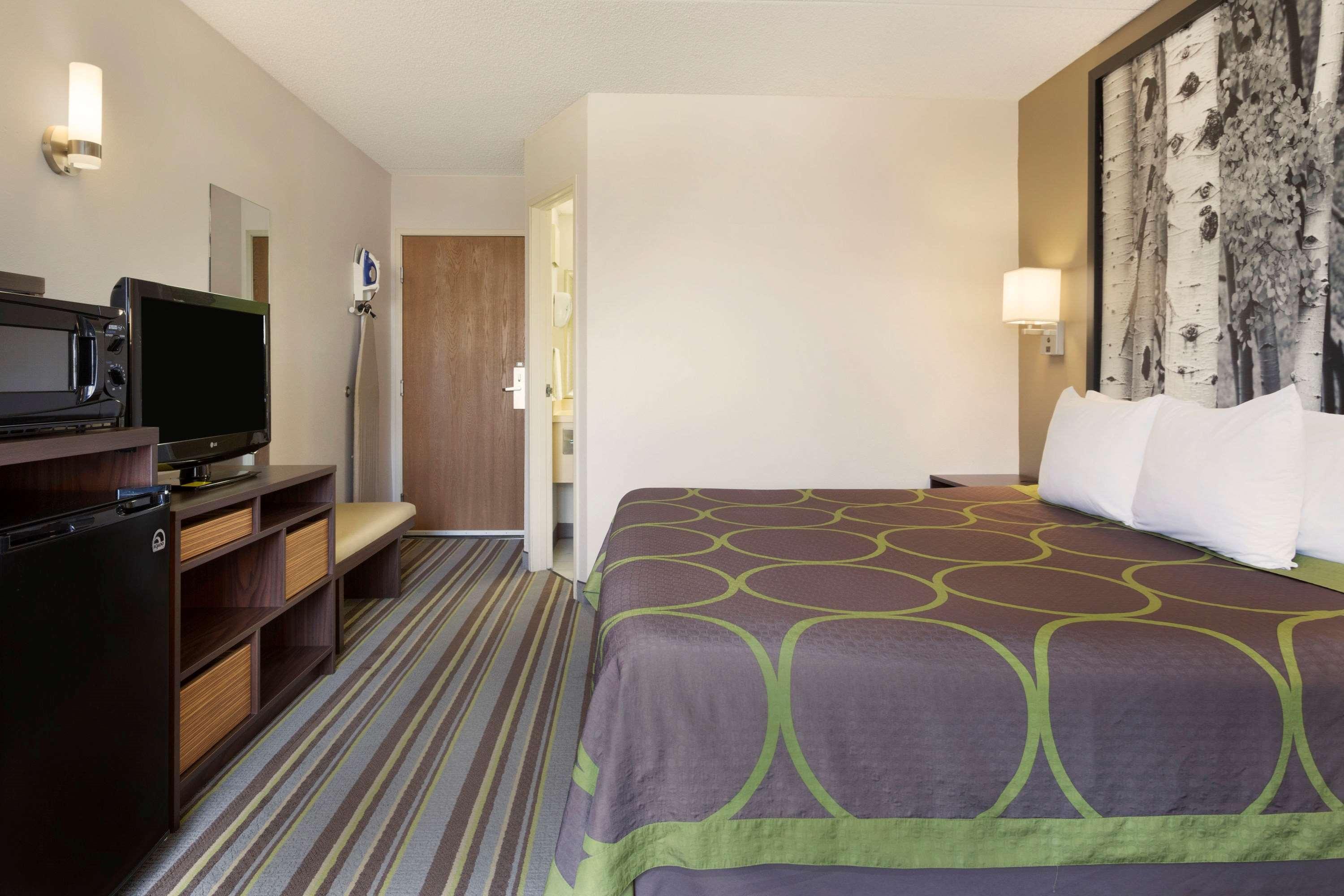 Super 8 By Wyndham Westminster Denver North Bagian luar foto